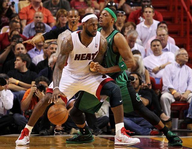 赢得比赛的 赢得比赛的