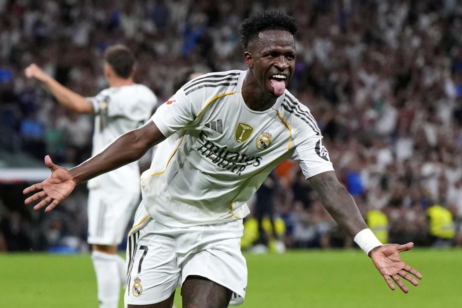 在现代足球 在现代足球