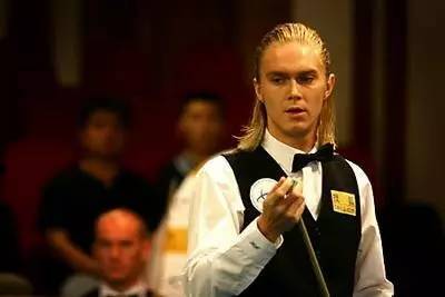 并与现任曼 并与现任曼